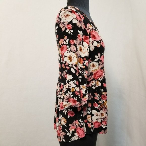 Threads Studio Top Floral Patterned Size Large - Picture 5 of 8